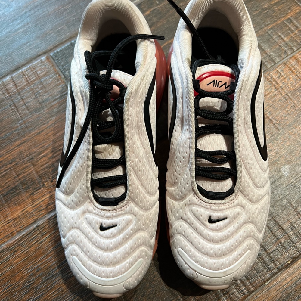 Air Max 720!